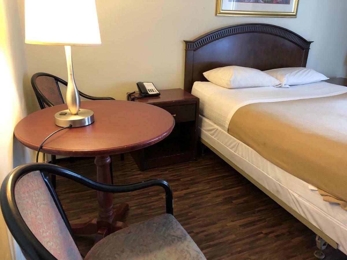 Travellers Inn 卡加利 外观 照片